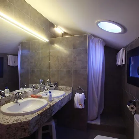 Hotel Turisticos Prat De Les Mines 3*